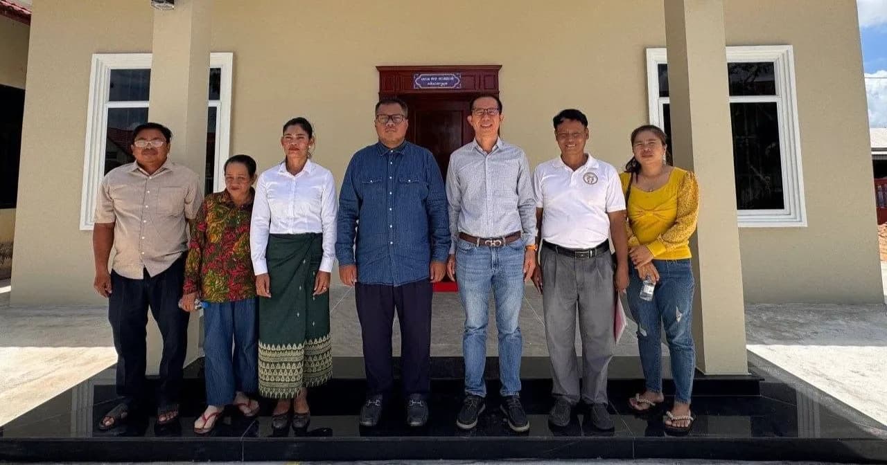 វិវាទដីចំណីផ្លូវមុខផ្សារអង្គរបូរីដែលអូសបន្លាយច្រើនឆ្នាំ ត្រូវបានដោះស្រាយបញ្ចប់ដោយជោគជ័យ ក្រោមការសម្របសម្រួលរបស់អភិបាលស្រុកអង្គរបូរី