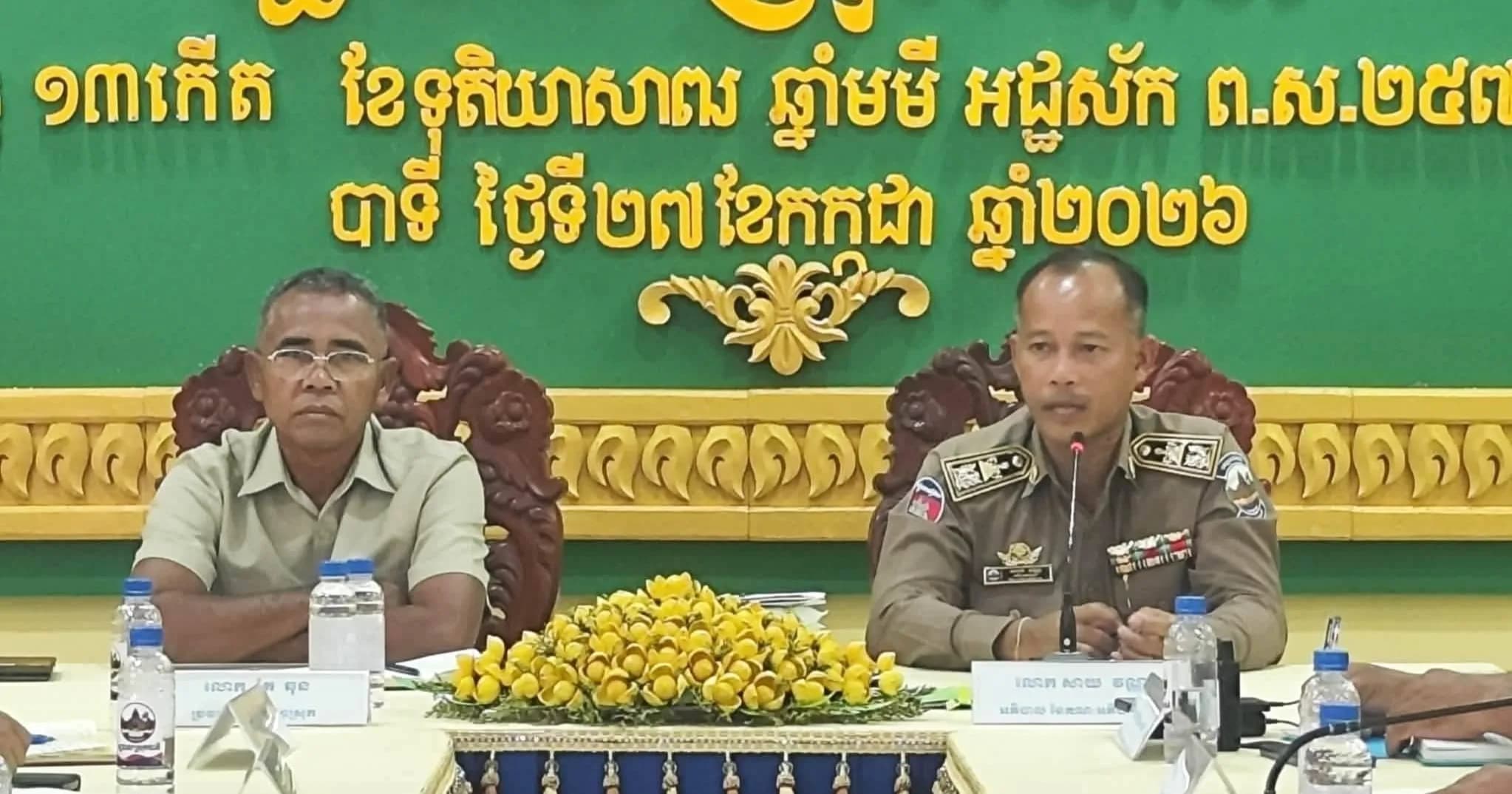 អភិបាលស្រុកបាទី ជំរុញការបម្រើសេវាសាធារណៈជូនប្រជាពលរដ្ឋ ឱ្យកាន់តែមានគុណភាព និងទាន់ពេលវេលា