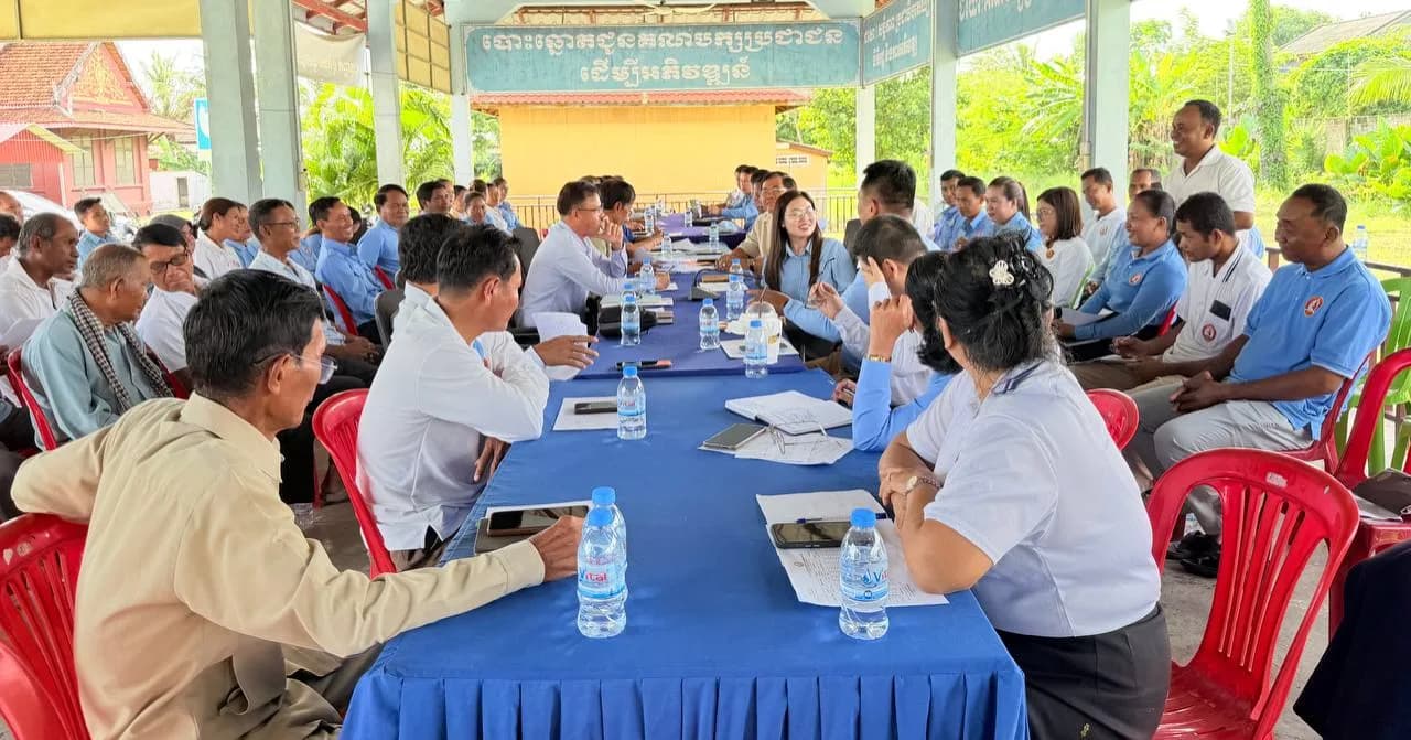 ប្រធានក្រុមការងារគណបក្សចុះឃុំរមេញ ណែនាំឱ្យក្រុមការងារចុះឱ្យដល់ខ្នងផ្ទះពលរដ្ឋ ដើម្បីក្តាប់បញ្ហាប្រឈម និងដោះស្រាយកង្វល់ជូនពួកគាត់ឱ្យបានទាន់ពេលវេលា