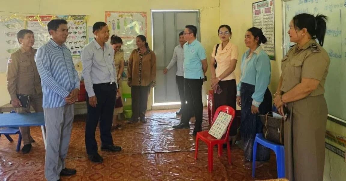 រដ្ឋបាលស្រុកកោះអណ្តែត សហការជាមួយវេទិកាសម្ព័ន្ធសង្គមស៊ីវិល ចែកសម្ភារកីឡាដល់សិស្សានុសិស្ស និងចុះពិនិត្យសាលាមត្តេយ្យសហគមន៍