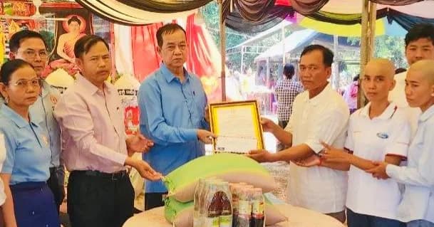 ថ្នាក់ដឹកនាំស្រុកកោះអណ្តែត អញ្ជើញចូលរួមរំលែកទុក្ខដ៏ក្រៀមក្រំជាមួយគ្រួសារលោកស្រី អ៊ាង រដ្ឋា សមាជិកក្រុមប្រឹក្សាស្រុក