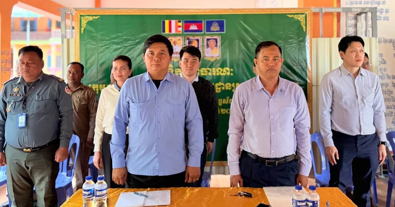 រដ្ឋបាលស្រុកកោះអណ្ដែត រៀបចំវេទិកាសាធារណៈ ដើម្បីស្ដាប់ និងដោះស្រាយកង្វល់ជូនប្រជាពលរដ្ឋក្នុងឃុំព្រៃខ្លា ឱ្យបានទាន់ពេលវេលា និងមានប្រសិទ្ធភាព
