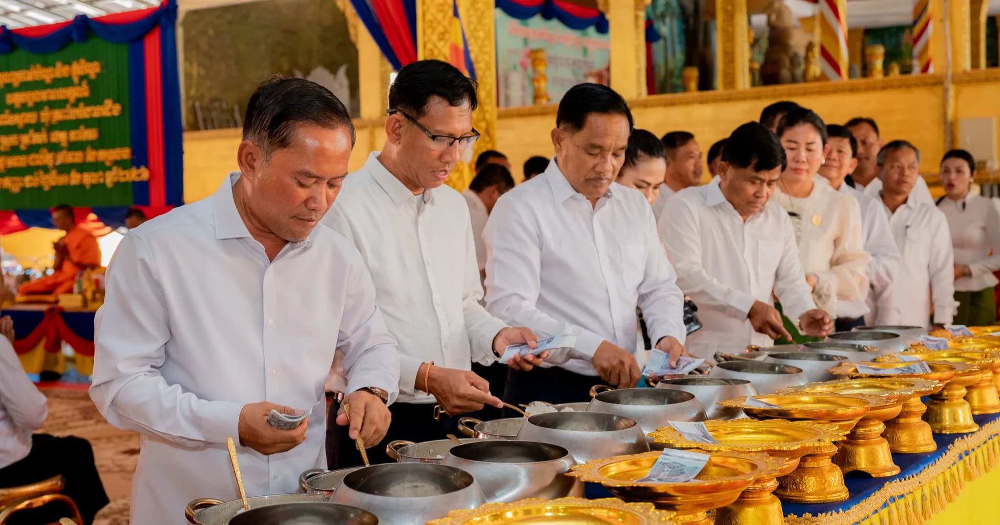 ឯកឧត្តម វ៉ី សំណាង អំពាវនាវឱ្យរួមគ្នាថែរក្សាពិធី “បោះបាយបិណ្ឌ” ដើម្បការពារអត្តសញ្ញាណវប្បធម៌ជាតិ
