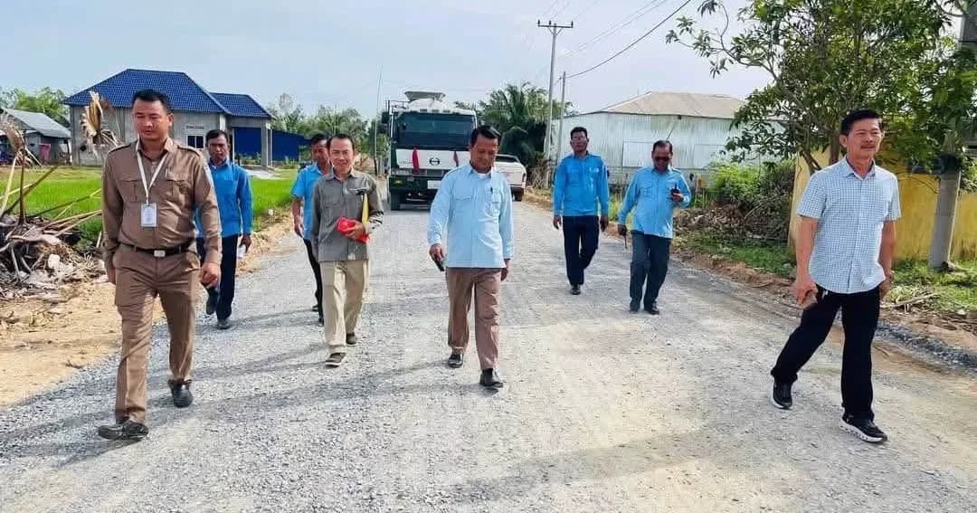 ផ្លូវបេតុងអាមេថ្មីប្រវែងជាង ១គីឡូម៉ែត្រ ចាប់ផ្តើមការដ្ឋានសាងសង់ហើយ នៅក្នុងឃុំត្រាំងធំខាងជើង ស្រុកត្រាំកក់