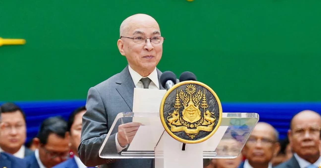 ព្រះមហាក្សត្រ ថ្លែងអំណរគុណសម្ដេចតេជោ ហ៊ុន សែន ក្នុងការផ្តល់ប្រឹក្សាយោបល់យុទ្ធសាស្ត្រ និងផ្តល់ការលើកទឹកចិត្ត គាំទ្រគ្រប់បែបយ៉ាង ដើម្បីបុព្វហេតុការពារបូរណភាពទឹកដី និងដែនអធិបតេយ្យភាពជាតិ