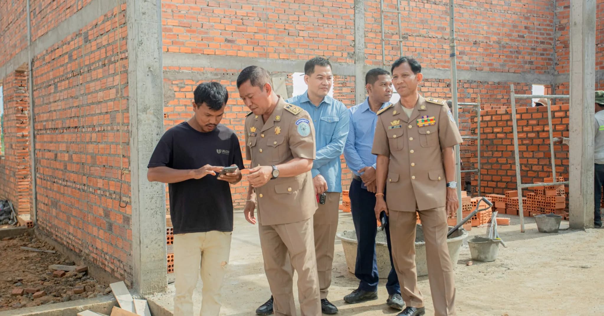 ឯកឧត្តម វ៉ី សំណាង អញ្ជើញចុះពិនិត្យមើលការដ្ឋានសាងសង់អគារសមាគមអតីតយុទ្ធជន និងនិវត្តជនកម្ពុជាខេត្ត