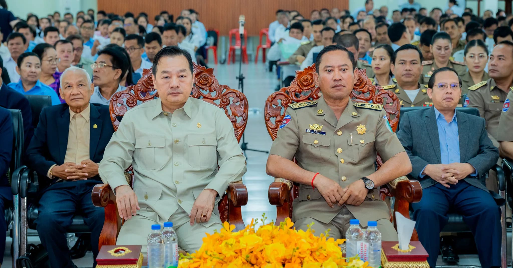 អភិបាលខេត្តតាកែវបើកសិក្ខាសាលាផ្សព្វផ្សាយ “ការវាយតម្លៃសមិទ្ធកម្មការងាររបស់មន្ត្រីផ្អែកលើកិច្ចព្រមព្រៀងការងារ”