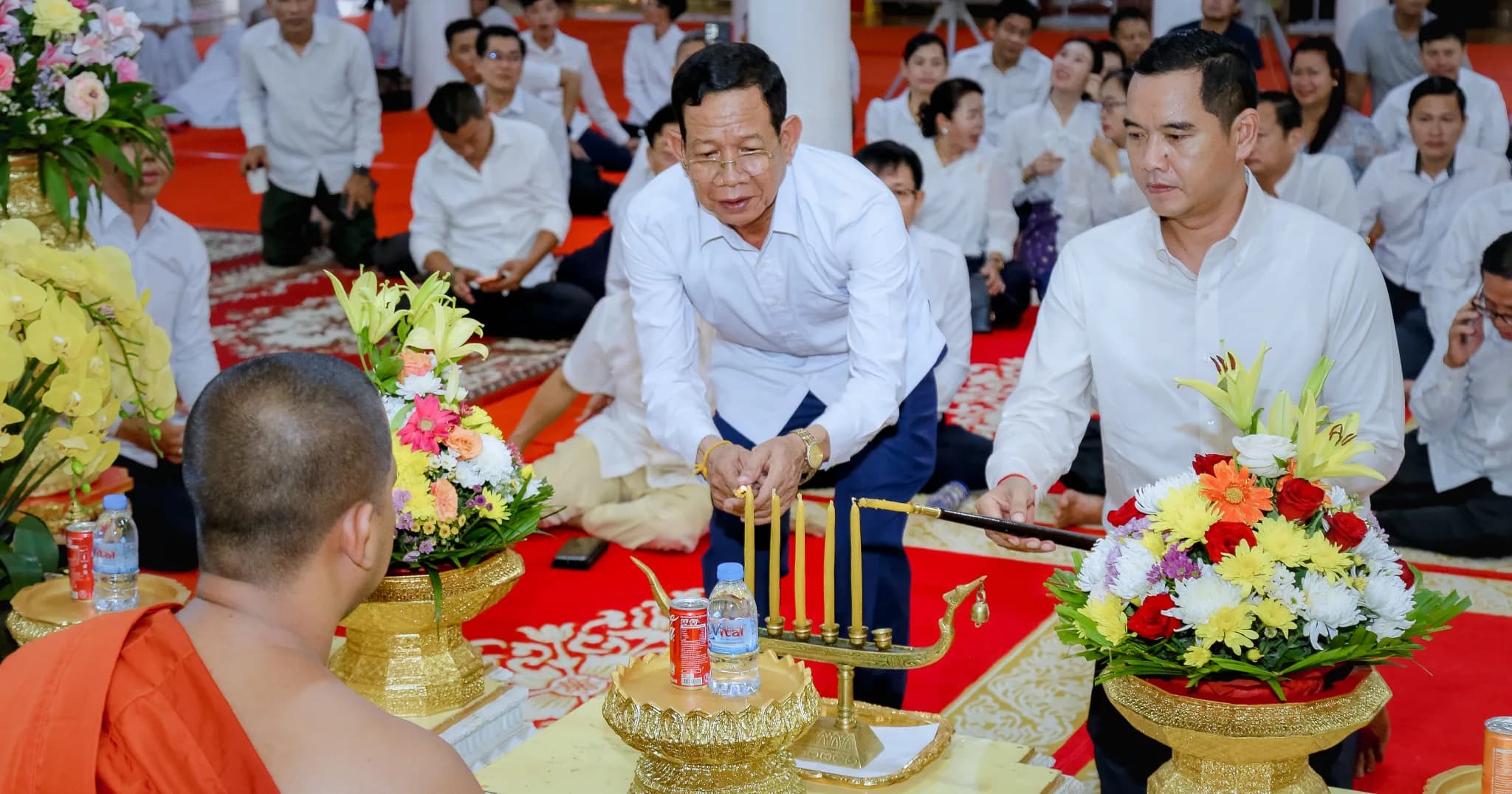 ឯកឧត្តម ប្រាក់ សោភ័ណ ដឹកនាំថ្នាក់ដឹកនាំខេត្ត អញ្ជើញកាន់បិណ្ឌវេនទី៦ នៅវត្តពោធិលង្កា ក្រុងសៀមរាប