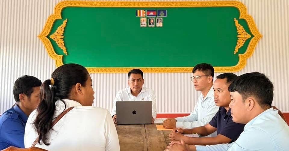លោក ឱក សុវណ្ណា ដឹកនាំកិច្ចប្រជុំពង្រឹង និងរៀបចំផែន ការអនុវត្តការងារ និងសាធារណៈមតិ ព្រមទាំងការងារផ្សព្វផ្សាយរបស់មន្ទីរព័ត៌មានខេត្តតាកែវ
